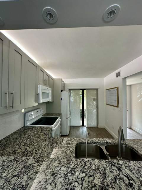351 Club Circle #108, Boca Raton FL - photo 18 of 33