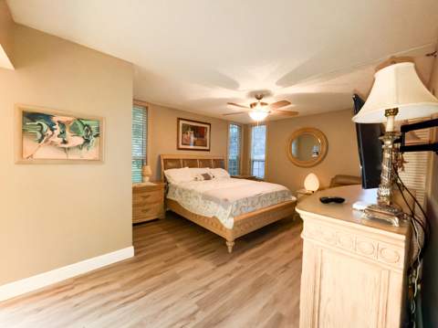 3510 Oaks Way #101, Pompano Beach FL - photo 11 of 18