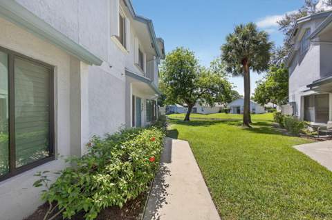 406 Harbour Pointe Way, Greenacres FL - photo 9 of 79
