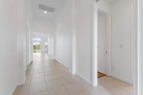 5183 SE Graham Drive, Stuart FL - photo 10 of 77