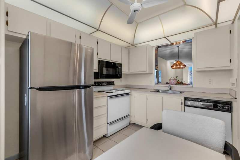 2 bedroom Condominium at 14307 Bedford Drive #306, Huntington Lakes Sec Two Condos, Delray Beach — photo 1