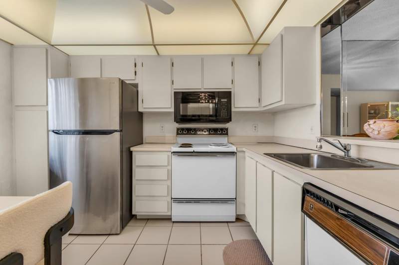 2 bedroom Condominium at 14307 Bedford Drive #306, Huntington Lakes Sec Two Condos, Delray Beach — photo 5
