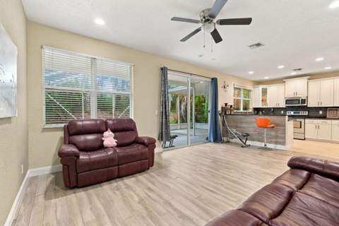 1086 NW Leonardo Circle, Port St. Lucie FL - photo 18 of 46