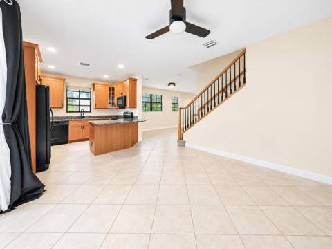 247 W Chrystie Circle, Delray Beach FL - photo 11 of 45