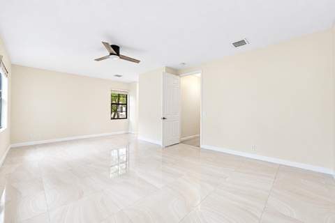 247 W Chrystie Circle, Delray Beach FL - photo 24 of 45