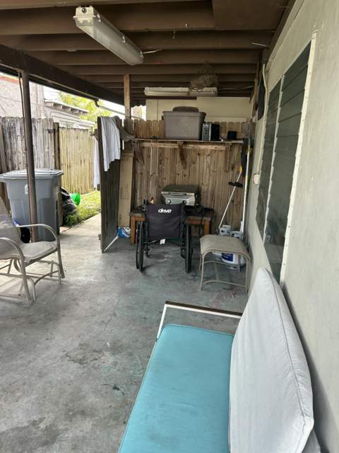 7785 Loomis Street, Lake Worth FL - photo 8 of 9