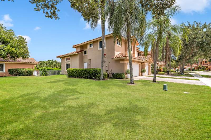 3 bedroom Townhouse at 12571 NW 57th Court, Heron Bay Four, Coral Springs — photo 3