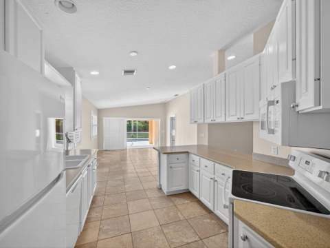 12225 SW Elsinore Drive, Port St. Lucie FL - photo 6 of 92