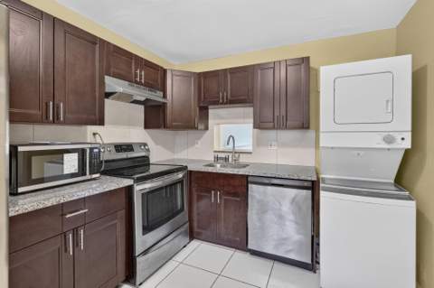7830 NW 33rd Street #108, Davie FL - photo 7 of 30