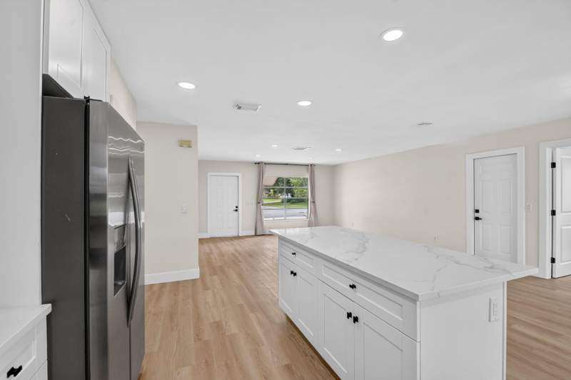 3 bedroom Single Family Residence at 8213 Rose Marie Avenue, Le Chalet 2B, Boynton Beach — photo 4