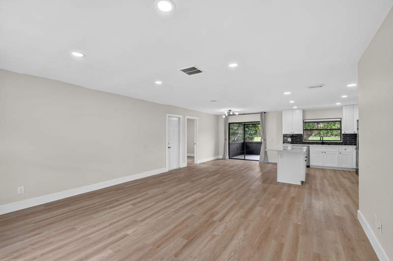 3 bedroom Single Family Residence at 8213 Rose Marie Avenue, Le Chalet 2B, Boynton Beach — photo 5