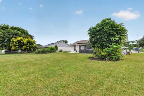 8213 Rose Marie Avenue, Boynton Beach FL - photo 14 of 14