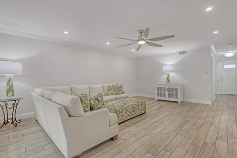 131 Palm Avenue #31, Jupiter FL - photo 10 of 38