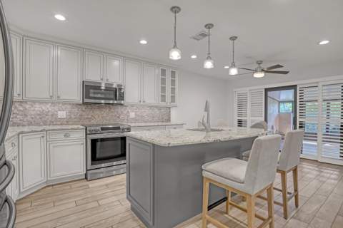 131 Palm Avenue #31, Jupiter FL - photo 7 of 38