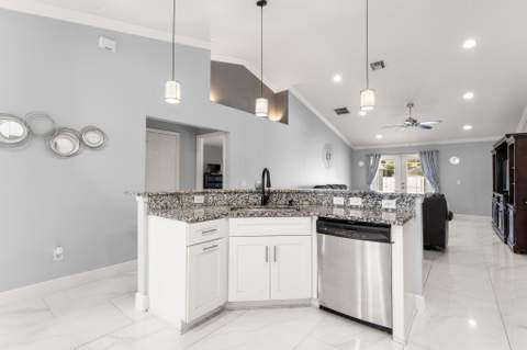 6530 NW Omega Road, Port St. Lucie FL - photo 10 of 40