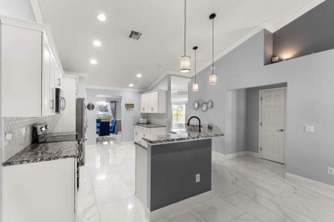 6530 NW Omega Road, Port St. Lucie FL - photo 11 of 40
