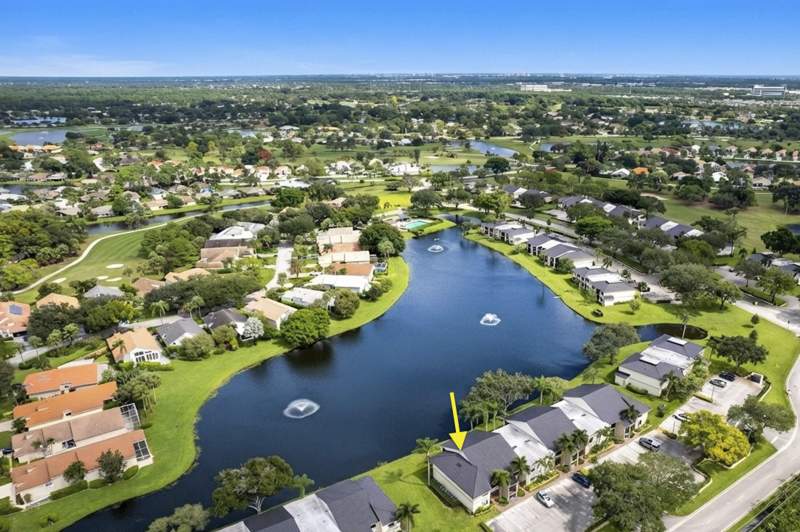 2 bedroom Condominium at 6944 Briarlake Circle #201, Briarwood Condo - Eastpointe, Palm Beach Gardens — photo 3