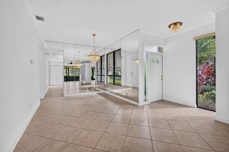 2 bedroom Single Family Residence at 287 Old Meadow Way, PGA Patio Homes, Palm Beach Gardens — photo 4