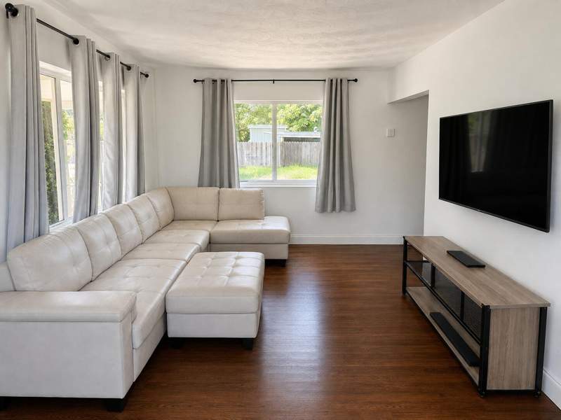 2 bedroom Single Family Residence at 617 N D Street, Lake Worth Town Of, Lake Worth Beach — photo 2