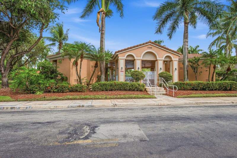 2 bedroom Condominium at 7715 Yardley Drive #313, Yardley Condominium, Tamarac — photo 2