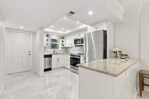 1850 S Ocean Boulevard #505, Lauderdale-By-The-Sea FL - photo 19 of 86