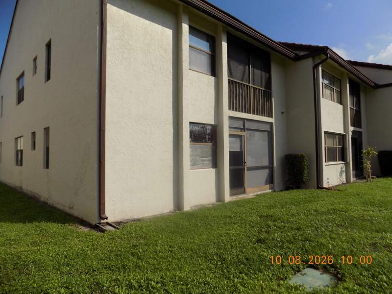 2 bedroom Condominium at 7674 Tahiti Lane #106, Lucerne Pointe One,Two,Three Four,Seven,Eight,Nine, Lake Worth — photo 2