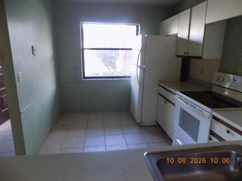 7674 Tahiti Lane #106, Lake Worth FL - photo 19 of 21