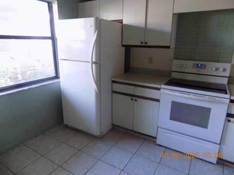 7674 Tahiti Lane #106, Lake Worth FL - photo 20 of 21