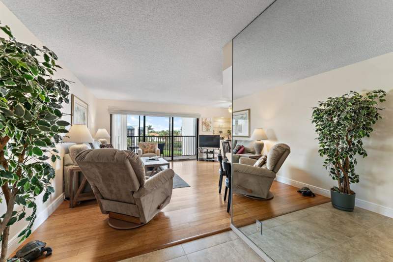 2 bedroom Condominium at 1605 S US Highway 1 #B406, Sea Rise Condo, Jupiter — photo 5