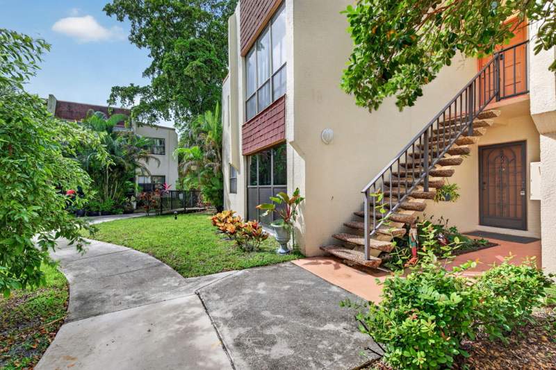 3 bedroom Condominium at 301 N Pine Island Road #162, Raintree Forest Condo, Plantation — photo 5