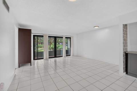 301 N Pine Island Road #162, Plantation FL - photo 13 of 40