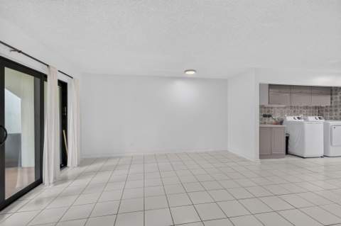 301 N Pine Island Road #162, Plantation FL - photo 14 of 40
