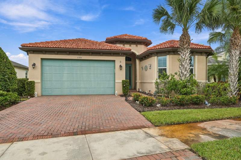 3 bedroom Single Family Residence at 11331 SW Lake Park Drive, Lakepark At Tradition Plat 1, Port St. Lucie — photo 2