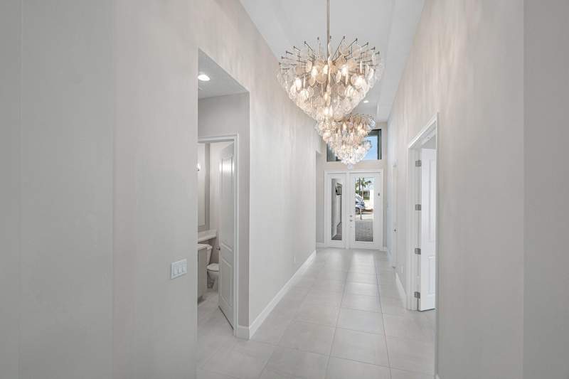 4 bedroom Single Family Residence at 11650 Clever Cardinal Court, Valencia Del Mar, Boynton Beach — photo 2