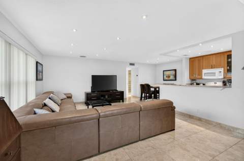 702 South Drive #A, Delray Beach FL - photo 14 of 52
