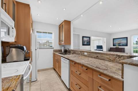 702 South Drive #A, Delray Beach FL - photo 21 of 52