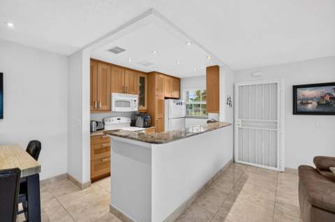 702 South Drive #A, Delray Beach FL - photo 15 of 52
