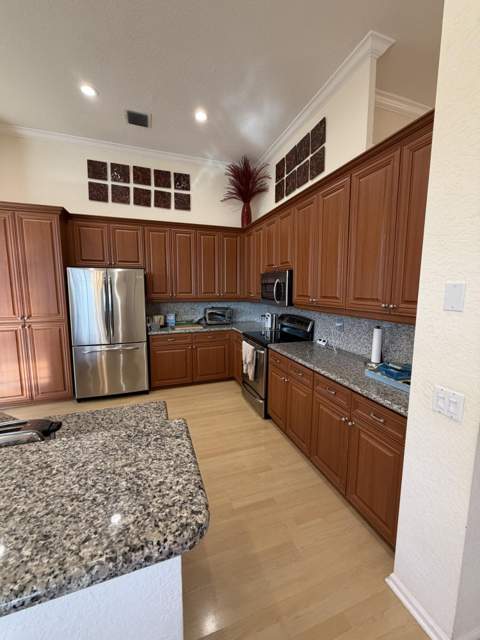 8859 Georgetown Lane, Boynton Beach FL - photo 23 of 47