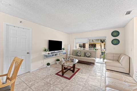12093 Royal Palm Boulevard #7H, Coral Springs FL - photo 6 of 24