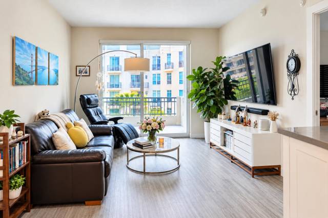 403 S SAPODILLA Avenue #717, home for sale in West Palm Beach