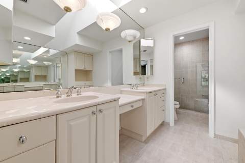 1013 Shady Lakes Circle, Palm Beach Gardens FL - photo 23 of 49
