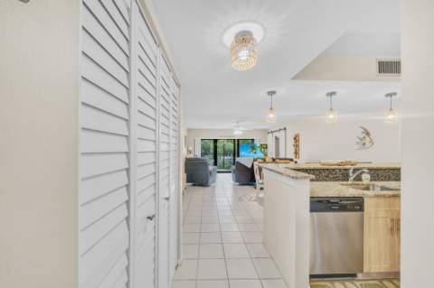 4833 Esedra Court, Greenacres FL - photo 9 of 59