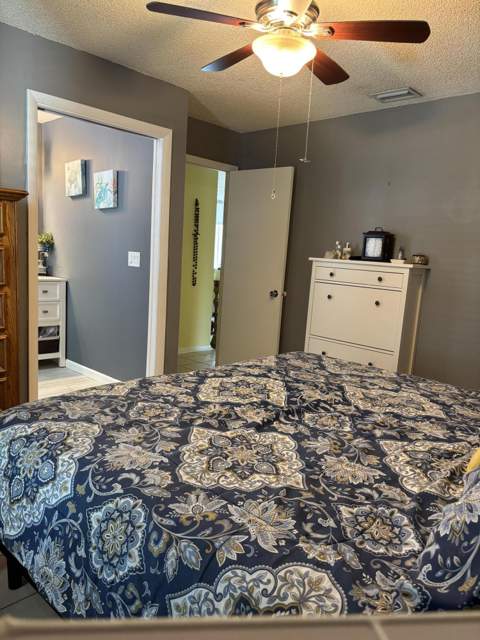 4553 Vespasian Court, Lake Worth FL - photo 17 of 38