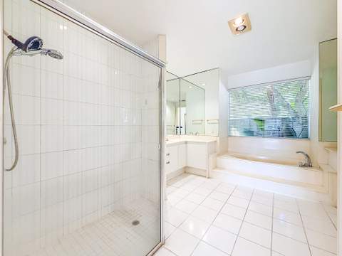 5768 Harrington Way, Boca Raton FL - photo 13 of 63