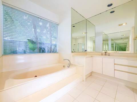 5768 Harrington Way, Boca Raton FL - photo 16 of 63