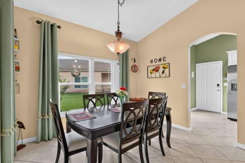 109 NW Baycrest Court, Port St. Lucie FL - photo 11 of 48