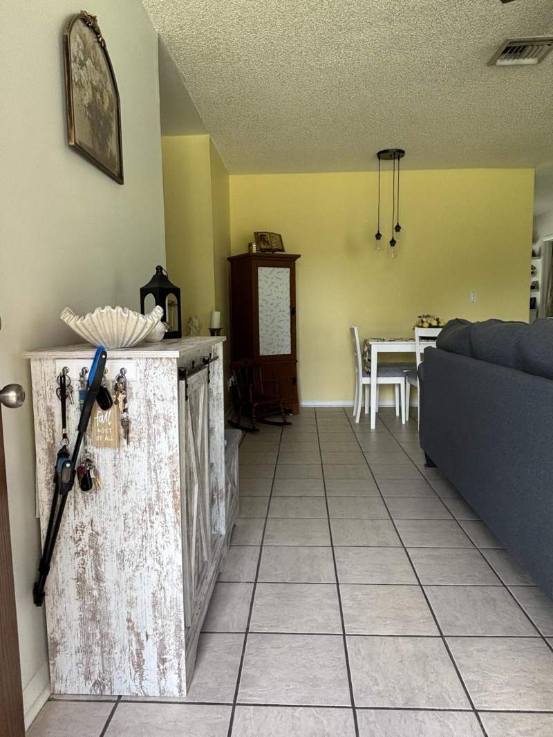 3 bedroom Single Family Residence at 4553 Vespasian Court, Concept Homes Of Lantana 1, Lake Worth — photo 5
