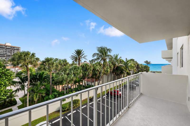 2 bedroom Condominium at 630 Ocean Drive #407, Juno By The Sea Condo Apts, Juno Beach — photo 4