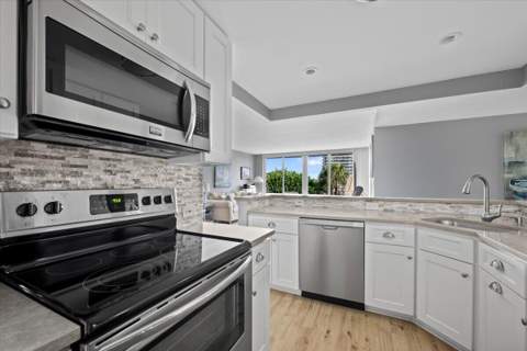 630 Ocean Drive #407, Juno Beach FL - photo 11 of 38