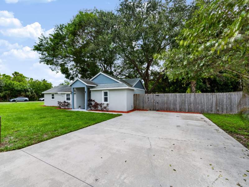 3 bedroom Single Family Residence at 3109 SE Amherst Street, Golden Gate, Stuart — photo 3
